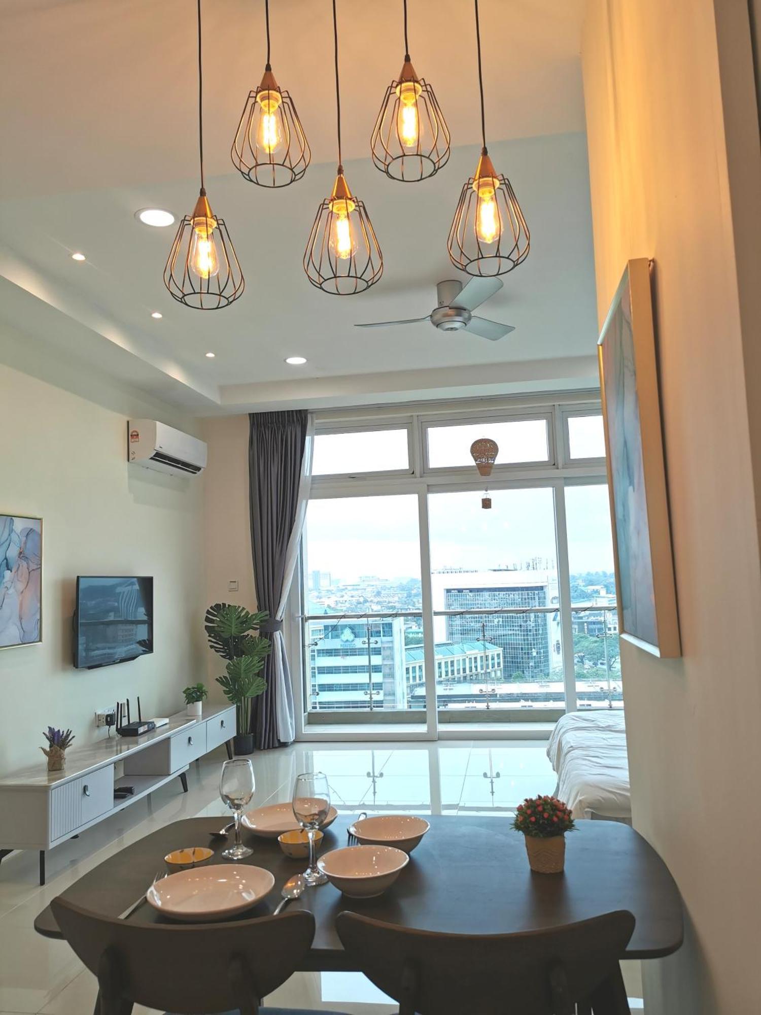 Cozzzy Hut @ Riverine Diamond Kuching Exterior foto
